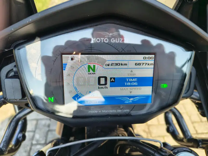 Moto Guzzi V 85 TT - foto 4