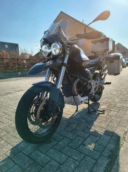 Moto Guzzi V 85 TT - foto 7