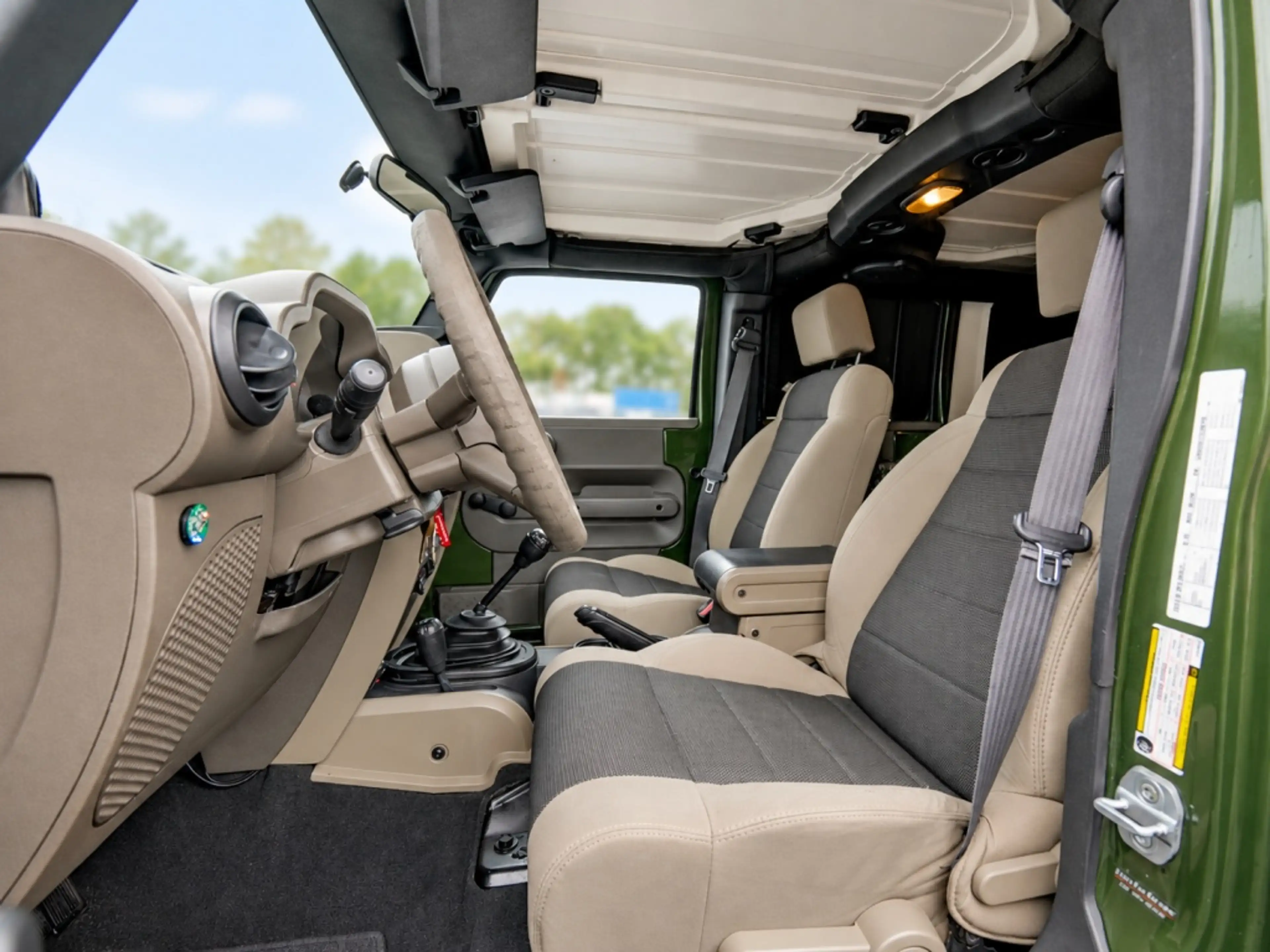 Jeep Wrangler JEEP 3.8 Unlimited | Hard top — photo 8