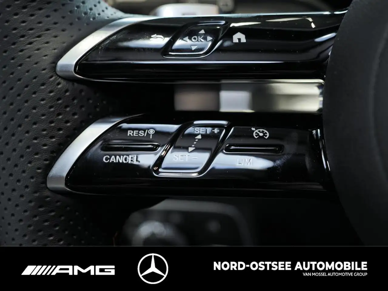 Mercedes-Benz GLB 200 d AMG PANO AHK SOUND TOTWINKEL 8