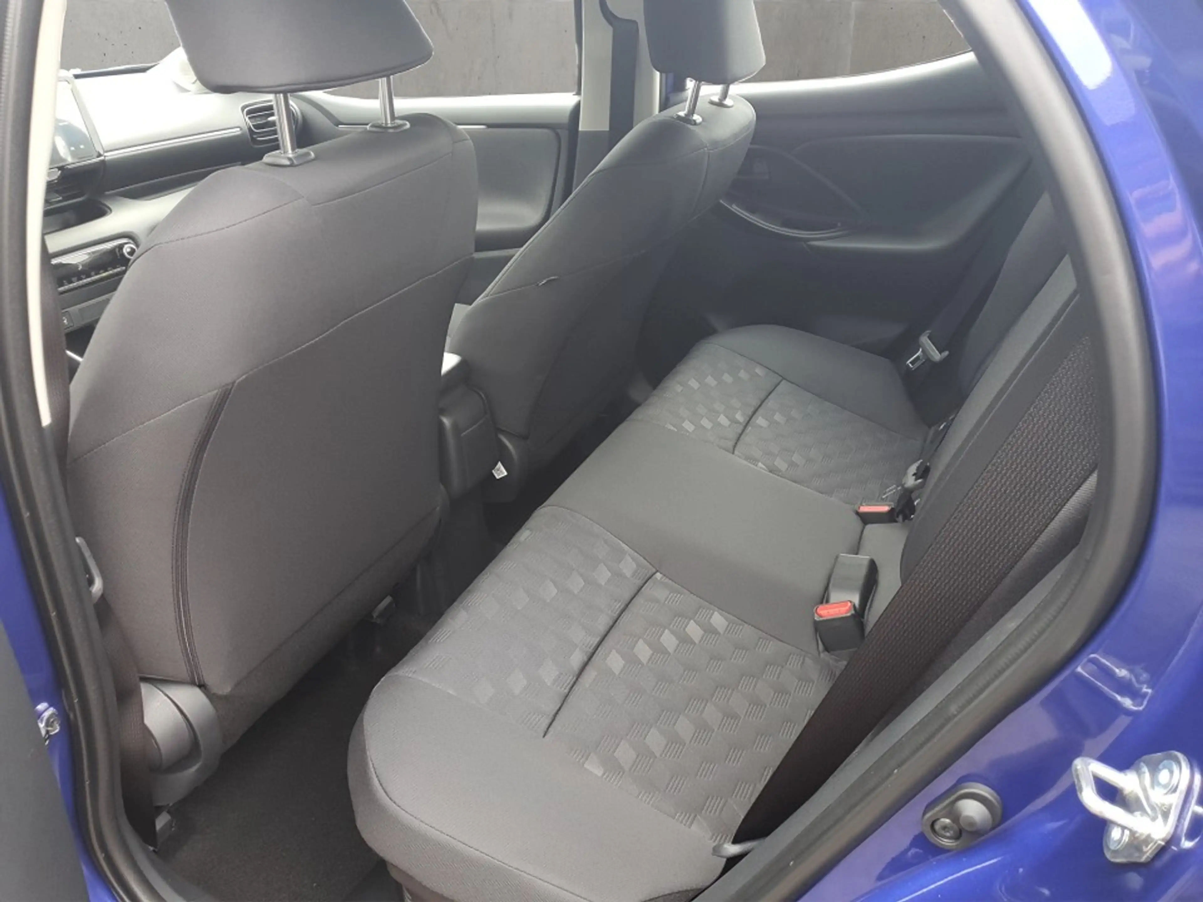 Mazda 2 Hybrid PRIME-LINE ++SHZ+ACC+KAMERA++ — photo 12