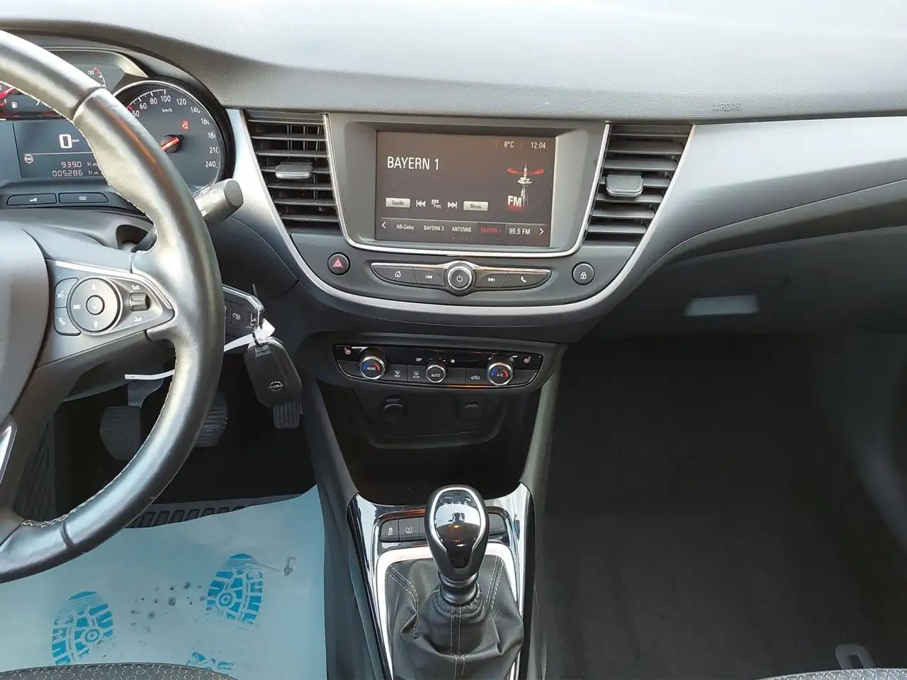 Opel Crossland Edition -- AHK 15