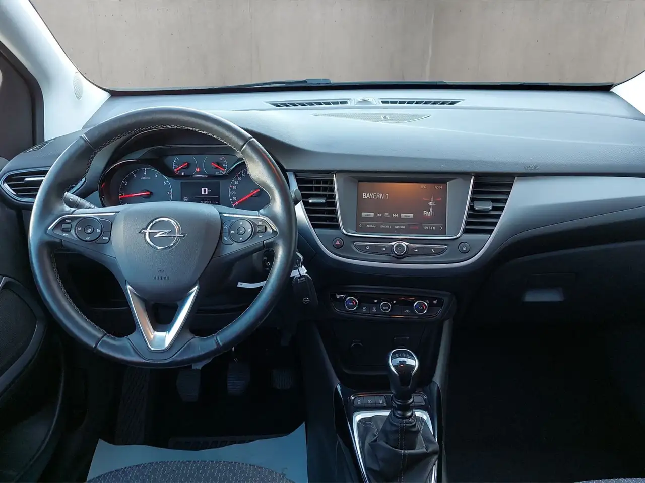 Opel Crossland Edition -- AHK 14