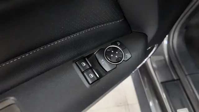 Ford Mustang view 15