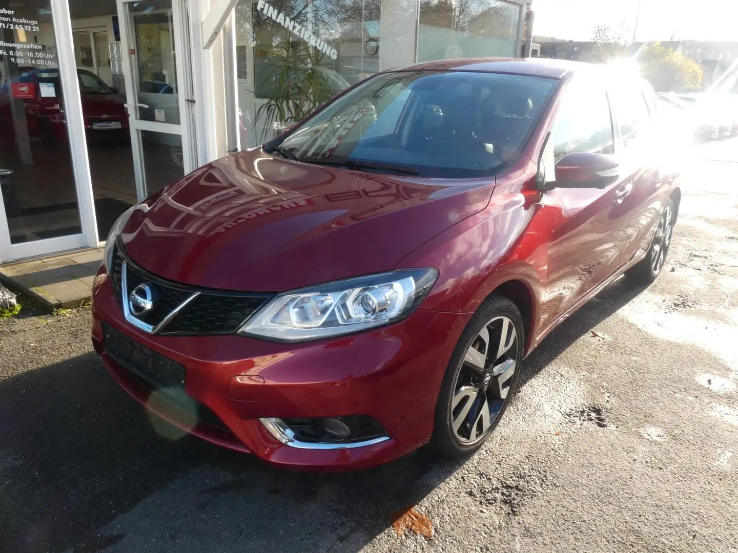 Nissan Pulsar Tekna Rot - 2