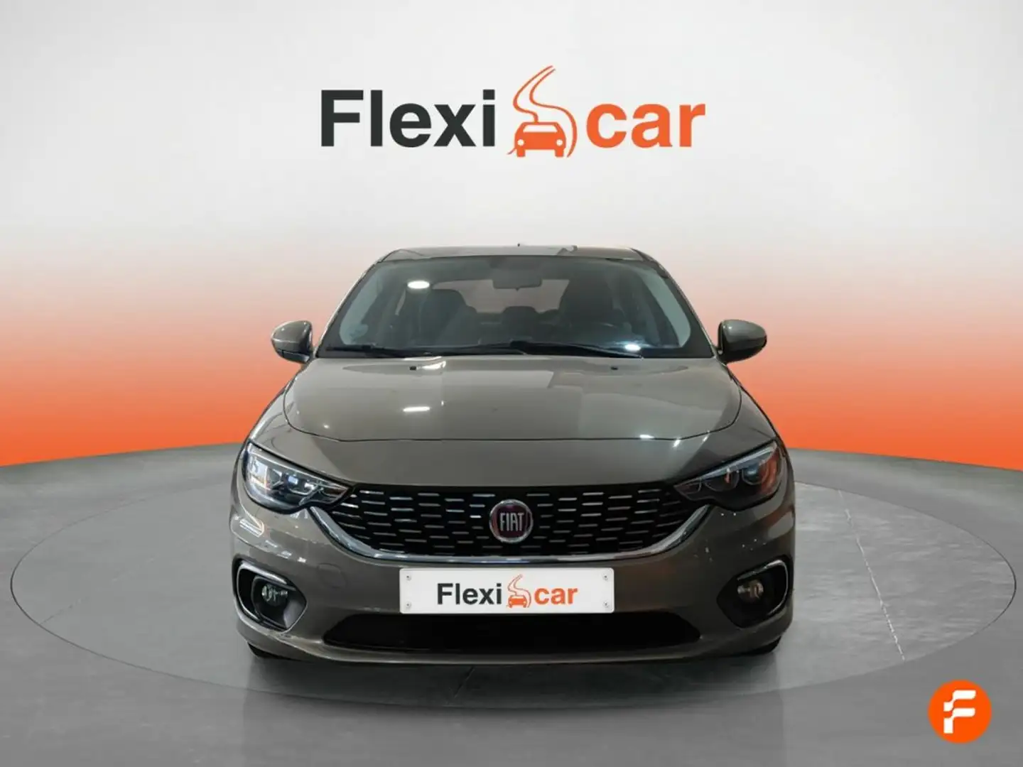 Fiat Tipo 1.4 16v Easy 70kW (95CV) gasolina 5p. Marrón - 2