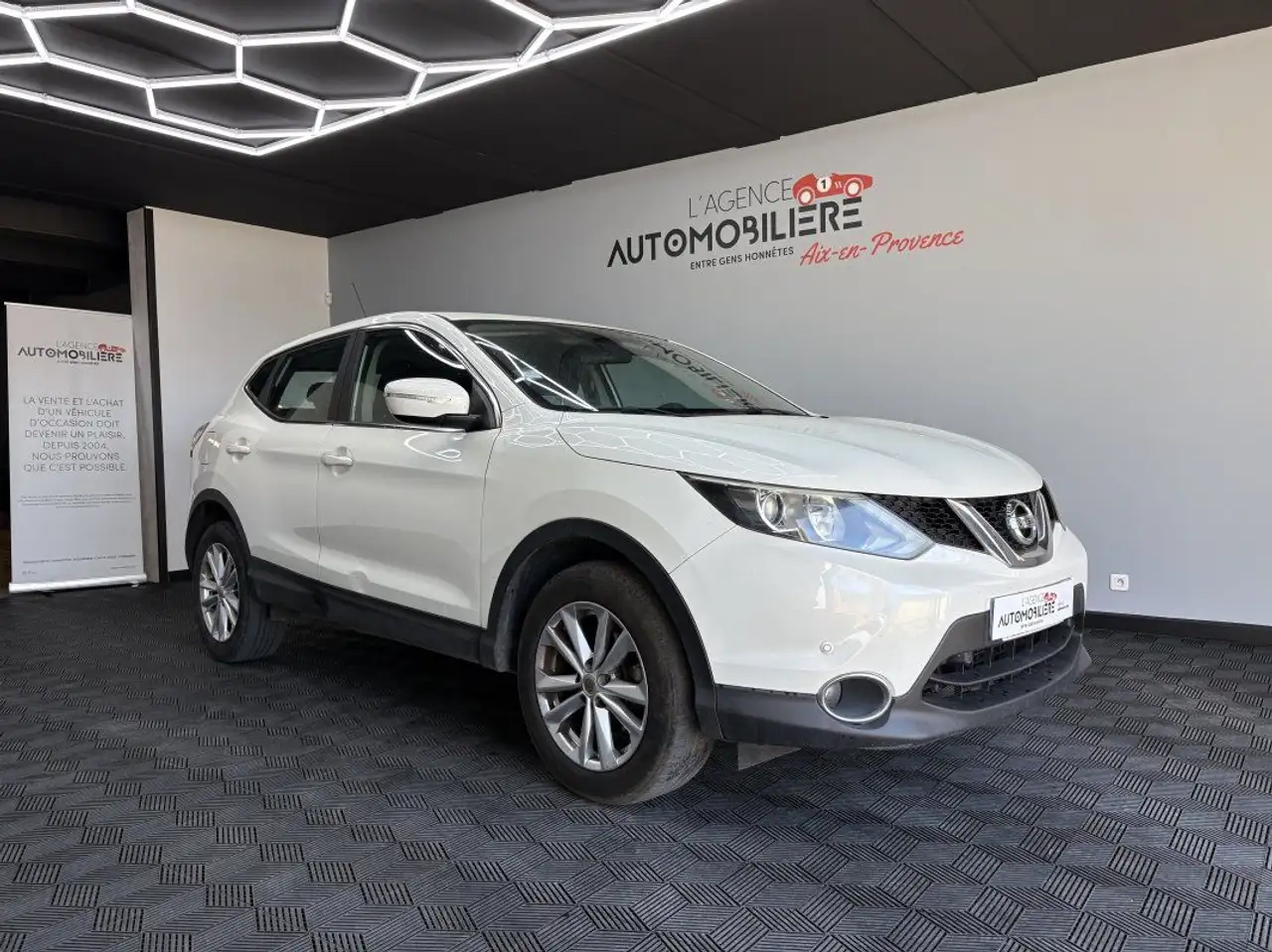 Nissan Qashqai 1.6 dCi 2WD S\u0026S 130 CV / Suivi Comp