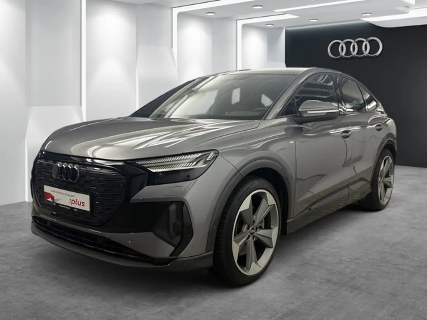 Audi Q4 e-tron 50 qua 2x S LINE MATRIX RFK NAVI Grau - 2