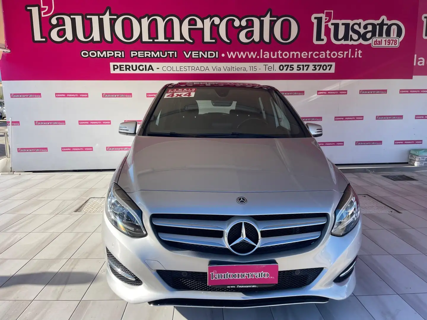 Mercedes-Benz B 200 B 200 d Automatic 4Matic Business Extra Plateado - 2