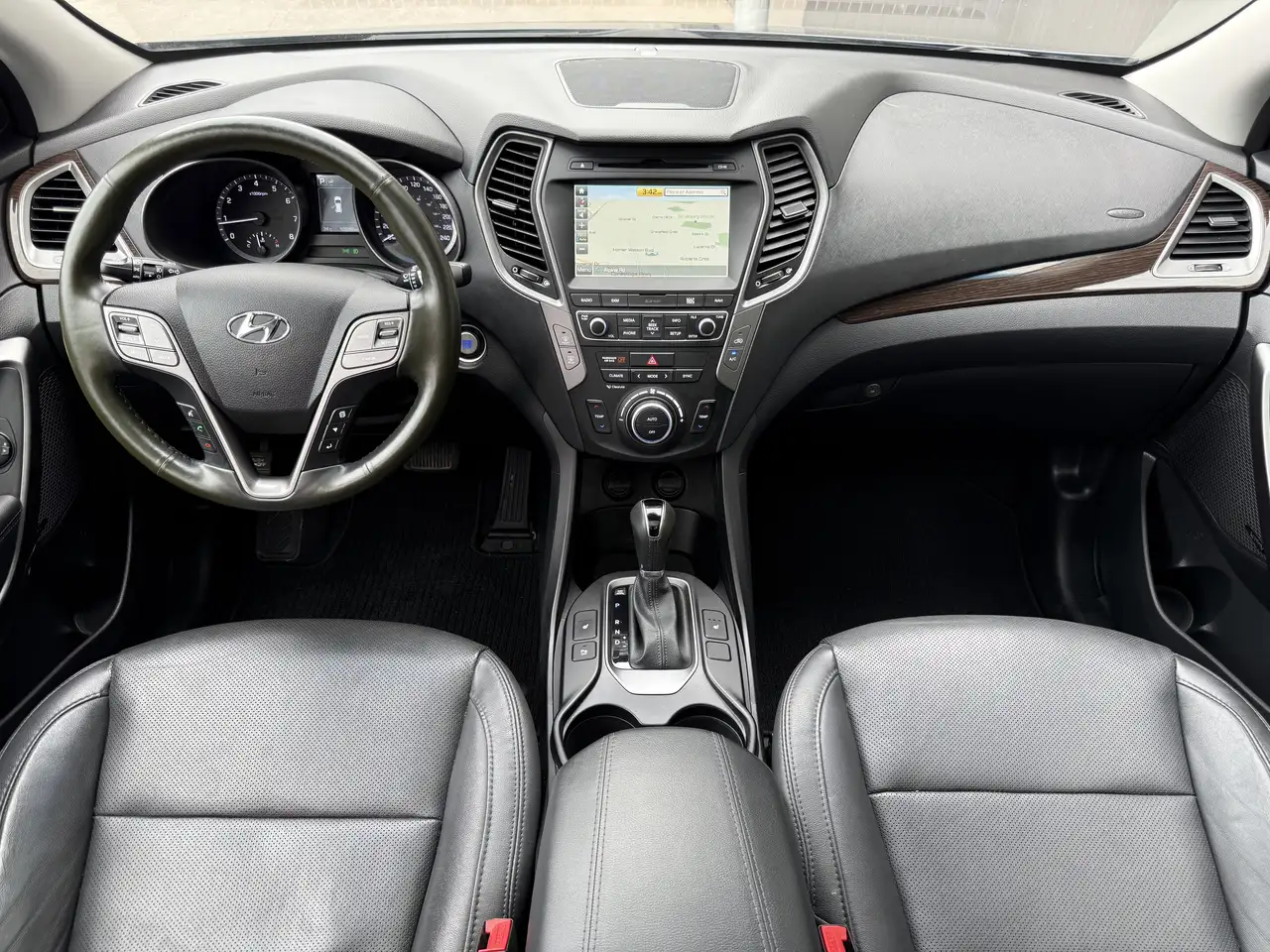 Hyundai SANTA FE снимка Hyundai SANTA FE