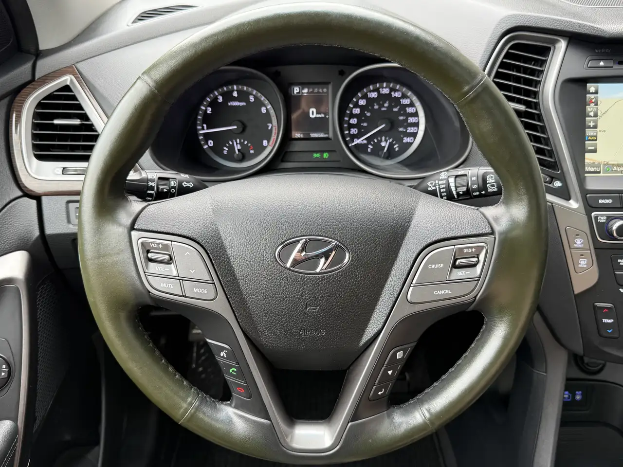 Hyundai SANTA FE снимка Hyundai SANTA FE