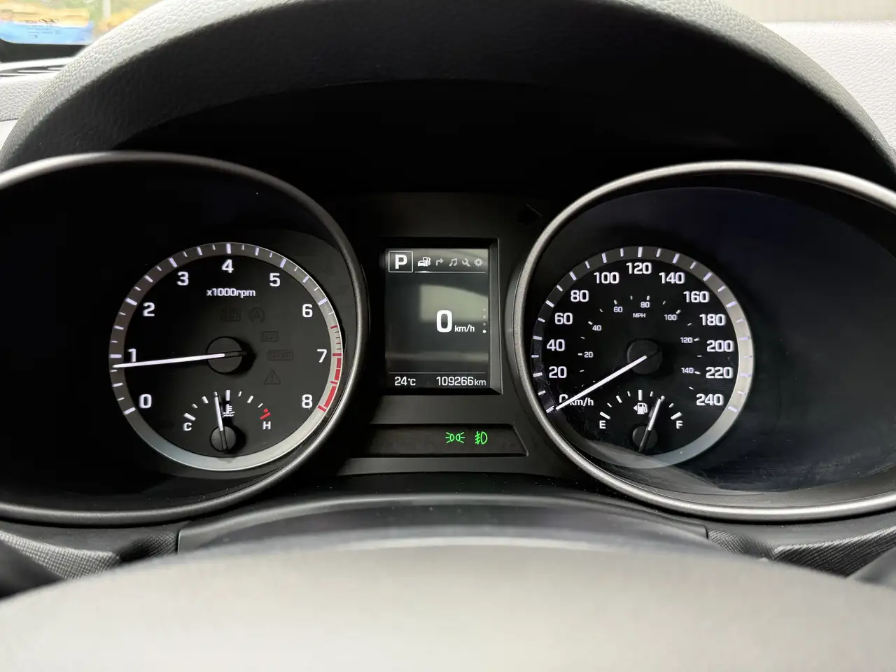 Hyundai SANTA FE снимка Hyundai SANTA FE