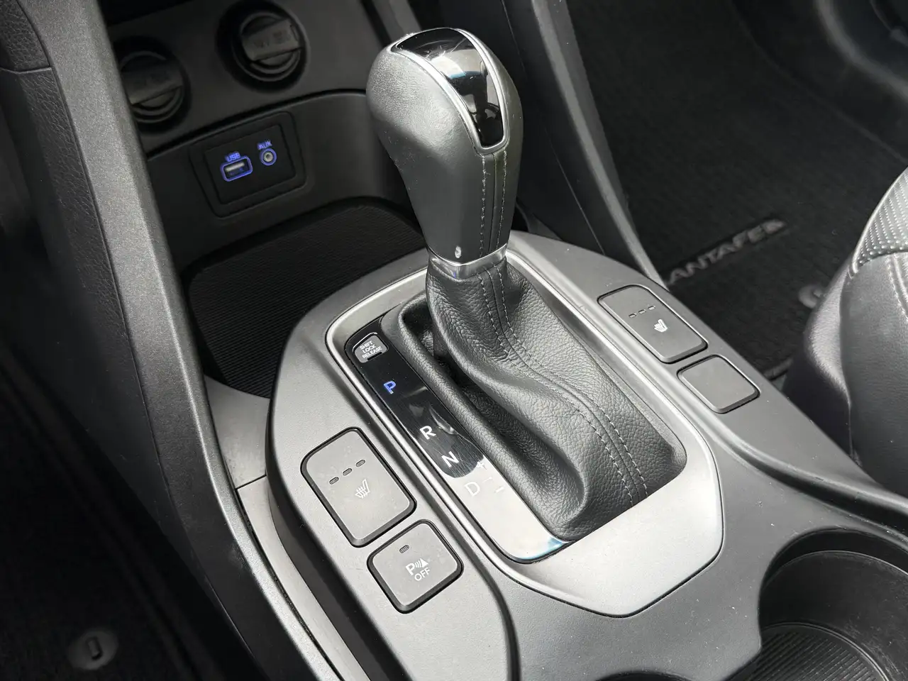 Hyundai SANTA FE снимка Hyundai SANTA FE