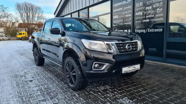 Nissan Navara DoubleCab - AUT - AHK - Mountain Top