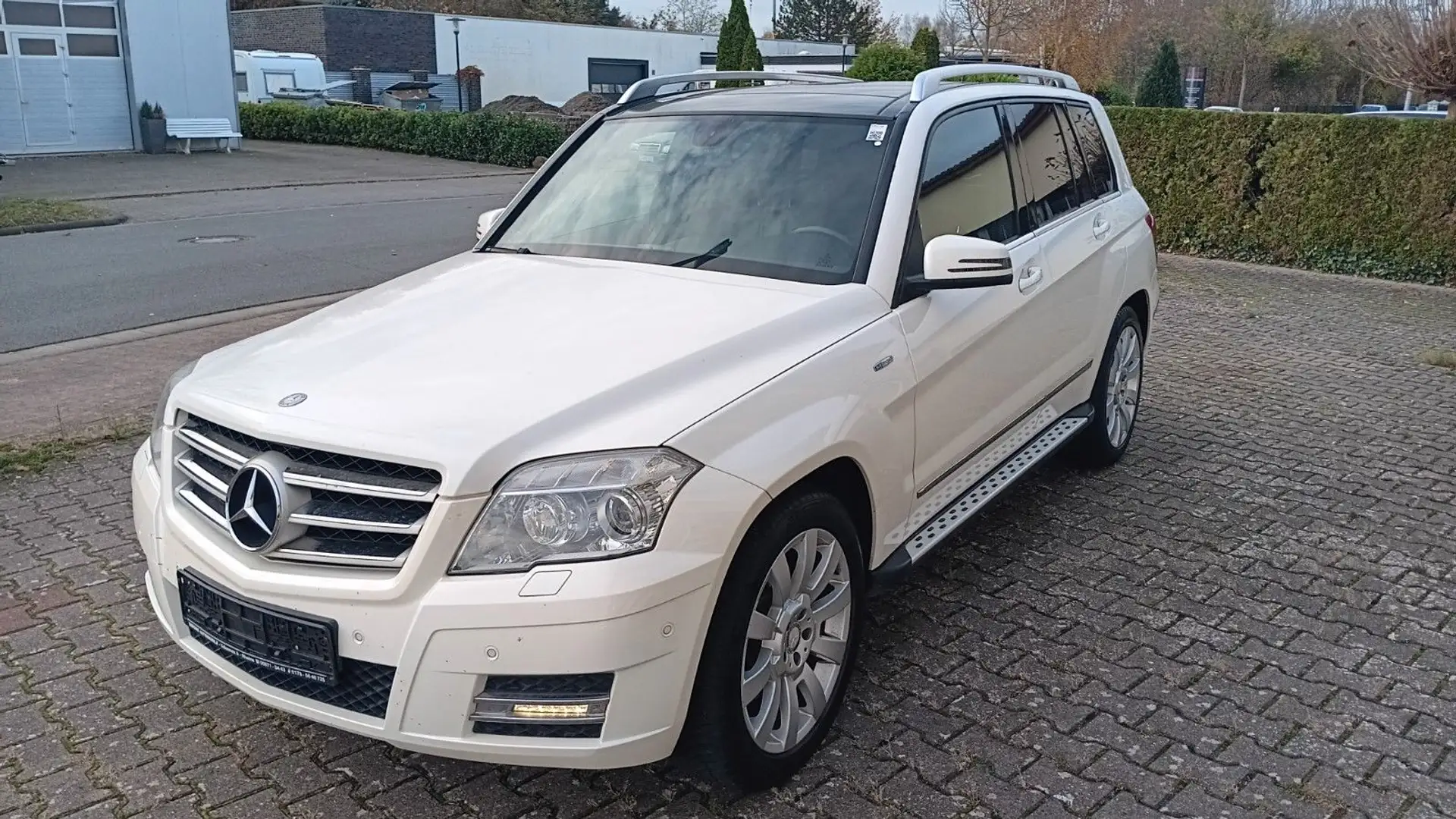 Mercedes-Benz GLK 220 SPORTPAKET / PANORAMA/ LEDER Mod. 12 Weiß - 1