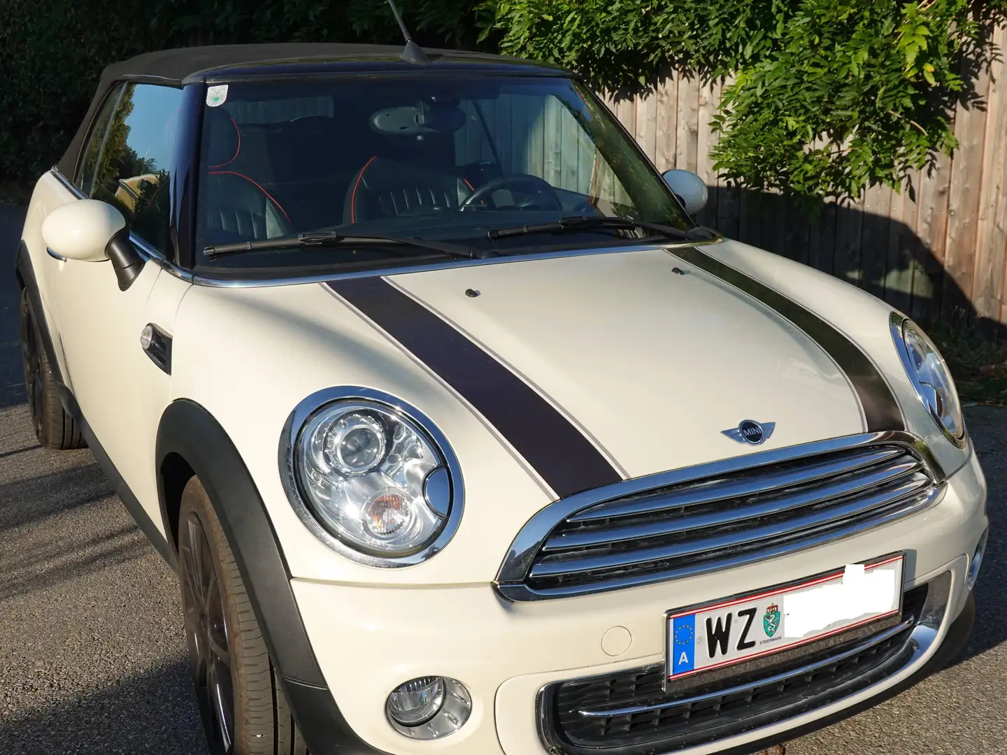 MINI Cooper Cabrio MINI COOPER Cabrio 1,6 COOPER Weiß - 1
