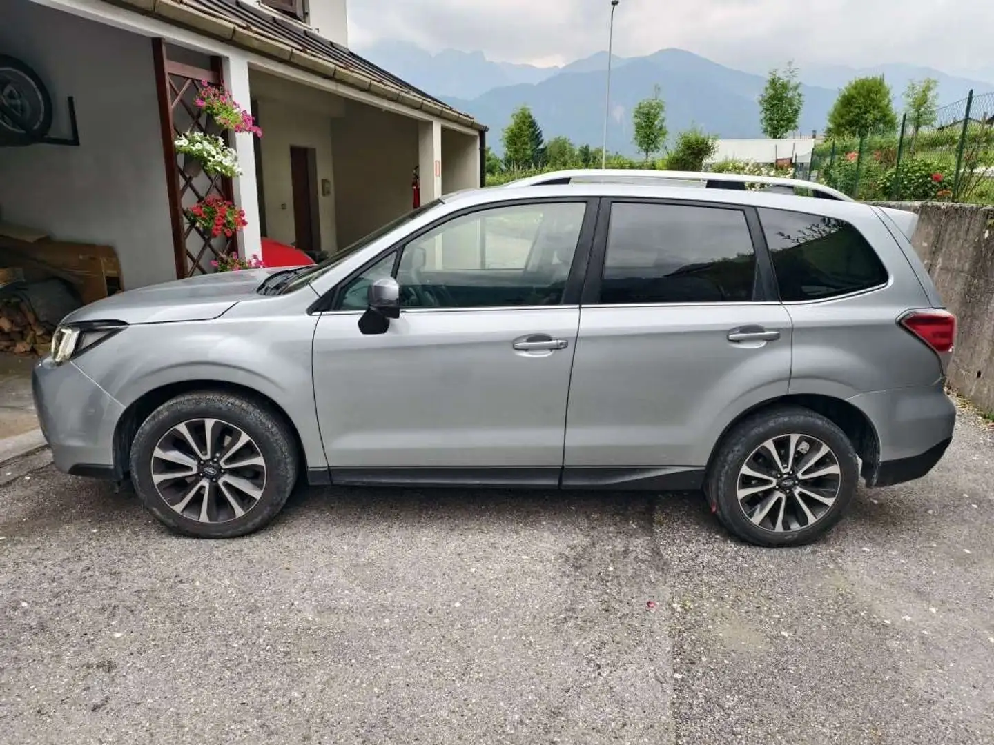 Subaru Forester 2.0d Sport Unlimited lineartronic my18 - 2
