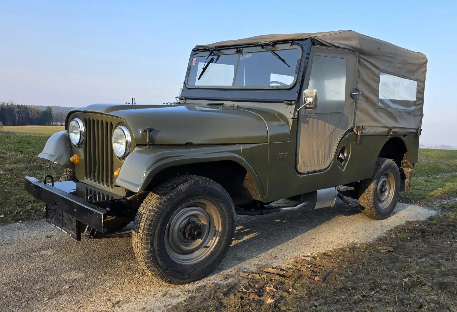 Jeep CJ-5 CJ-6 lange Version 6-Sitzer - 1