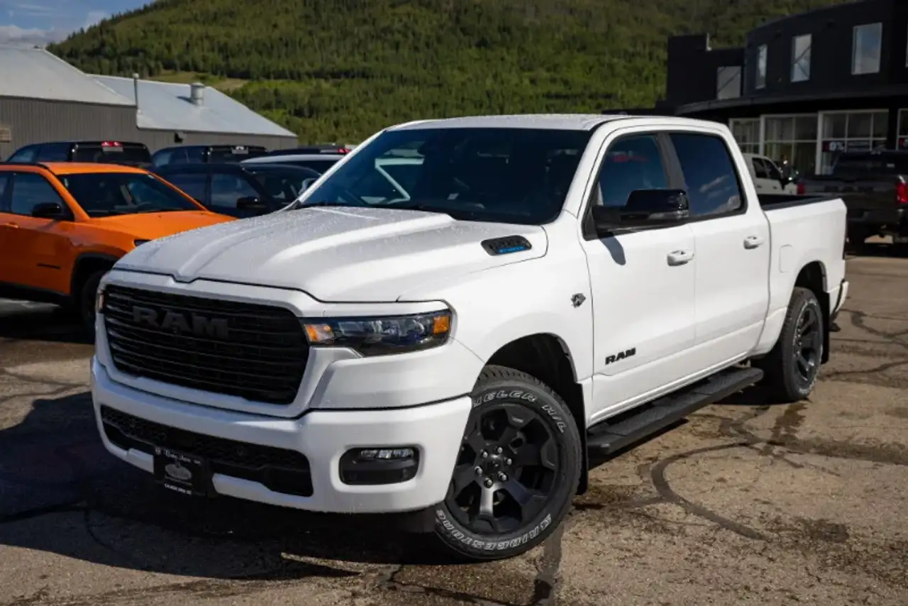 RAM 1500 снимка RAM 1500