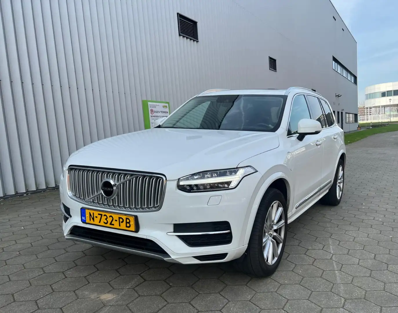 Volvo XC90 2.0 T8 TE AWD Insc. 7 Persoons Weiß - 1