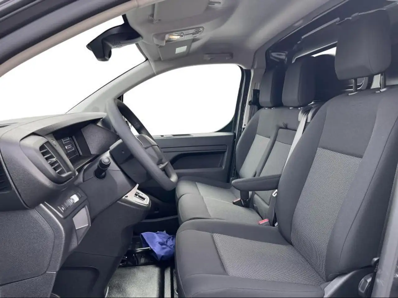 Peugeot Expert 2.0 BlueHDI 180 EAT8 Premium 8