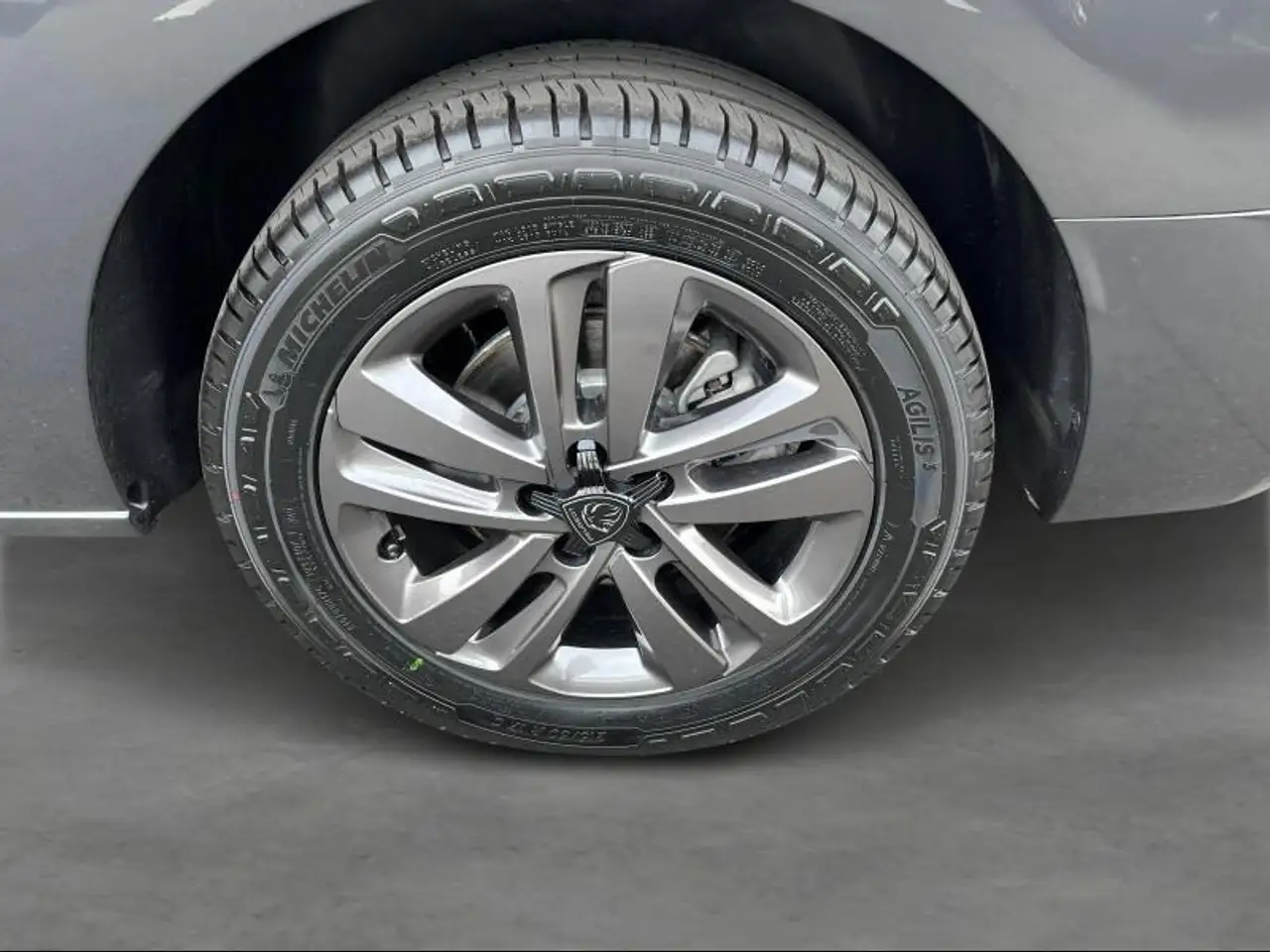 Peugeot Expert 2.0 BlueHDI 180 EAT8 Premium 7