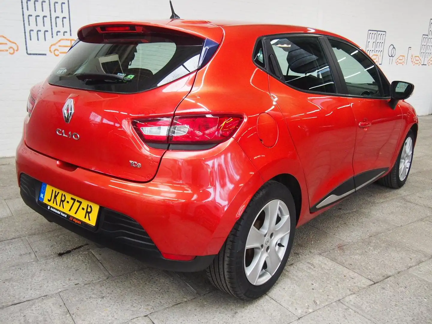 Renault Clio 0.9 TCe ECO Night&Day (APK:Nieuw) Incl.Garantie Rood - 2