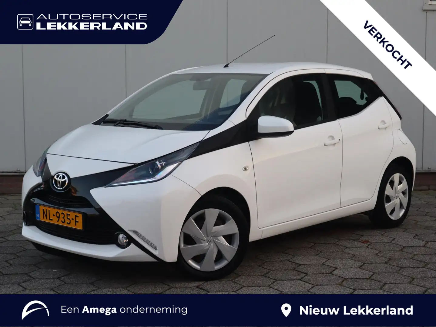 Toyota Aygo X 5-deurs x-play 1.0 VVT-i 72pk | AIRCO | NAVI | CAM Wit - 1