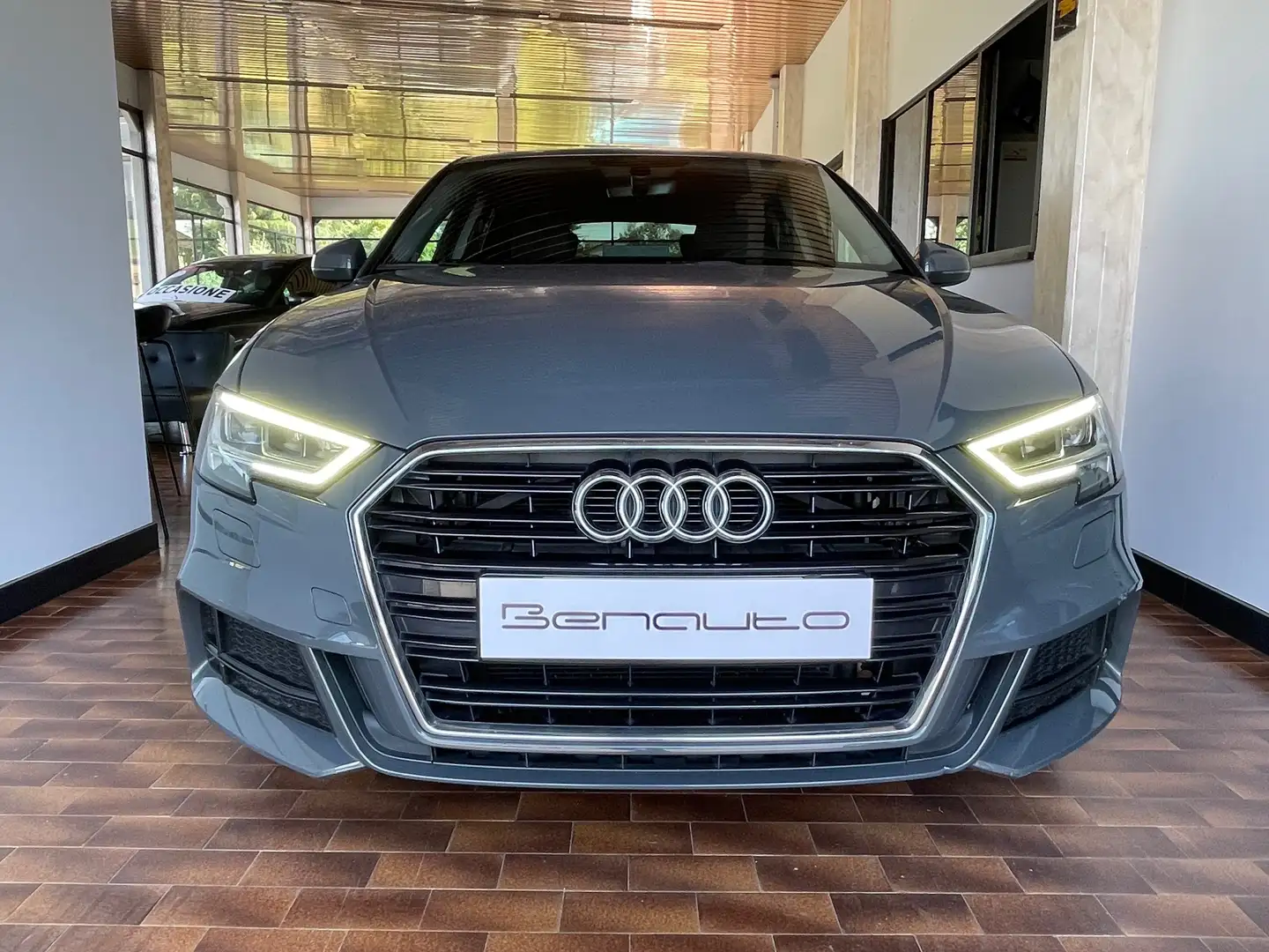 Audi A3 Sportback 35 2.0 tdi S-LINE150cv s-tronic FULL LED Grijs - 2