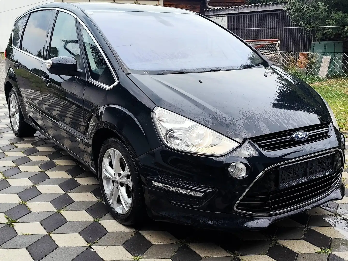 Ford S-Max S-MAX Titanium 2,0 TDCi DPF Aut. Titanium Schwarz - 1