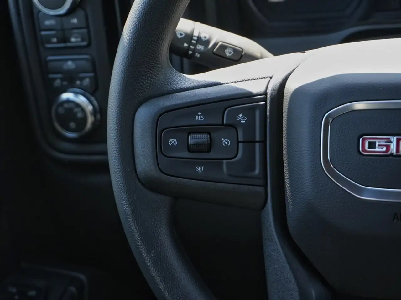 GMC Sierra 1500 fotografie GMC Sierra 1500