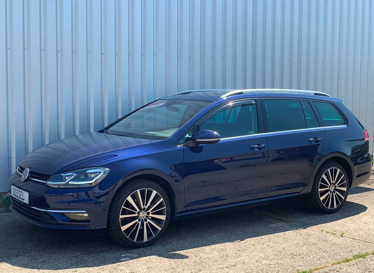 Volkswagen Golf Variant Highline 2,0TDi *Digital*LED*Panorama*AHZV* Bleu - 2