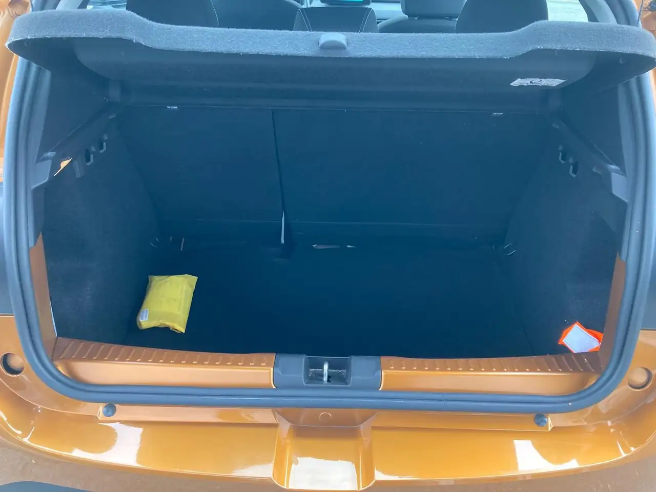 Dacia Sandero Stepway Plus TCe 90 17