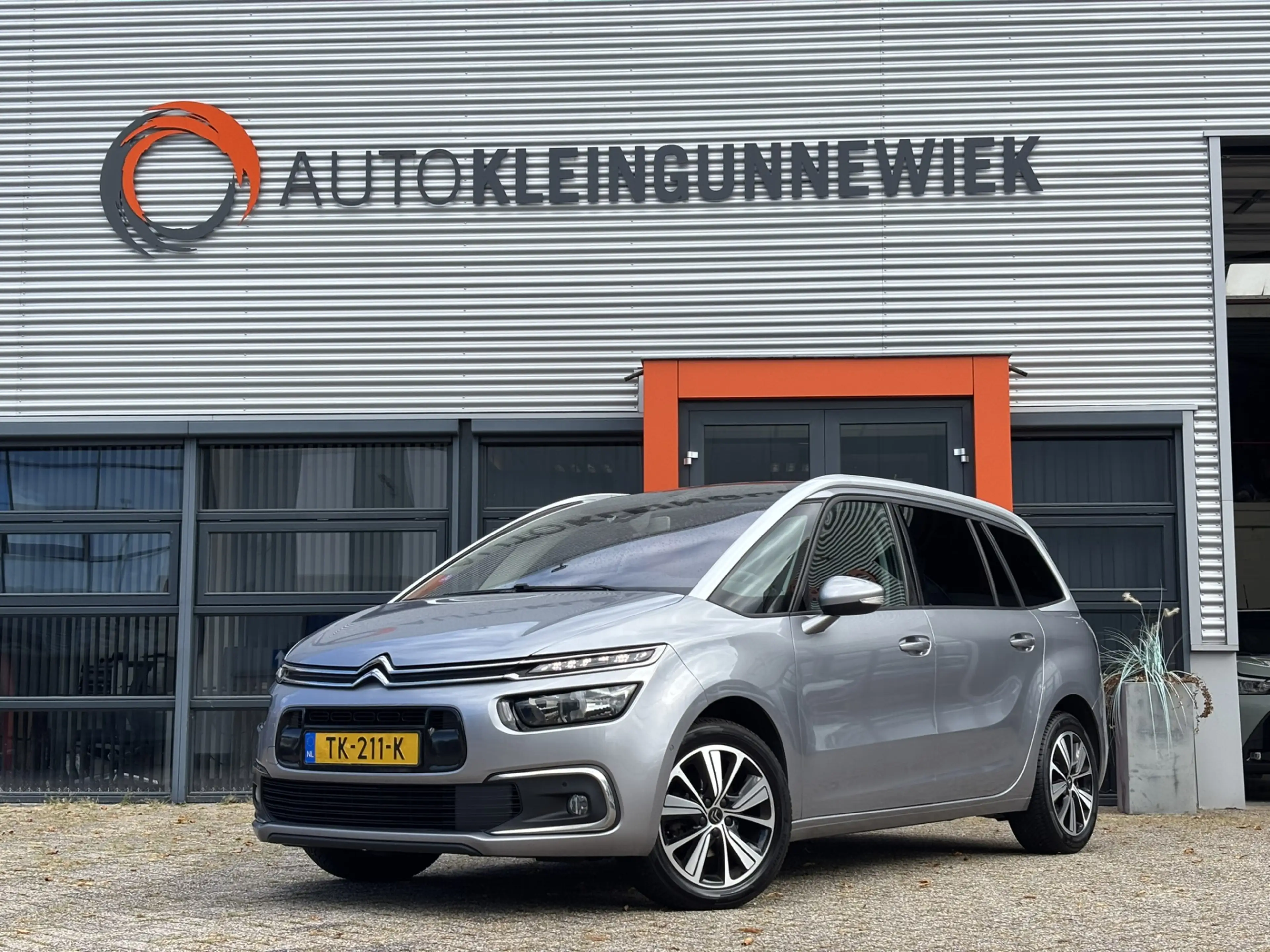 Citroen Grand C4 SpaceTourer 1.2 PureTech Business / Applecarplay/AndroidAuto /