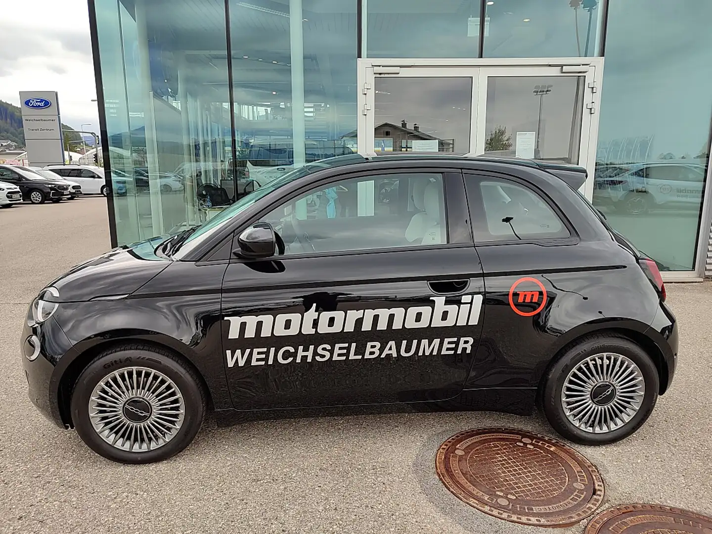 Fiat 500e 500 Elektro Hatchback 42 kWh Icon Schwarz - 2