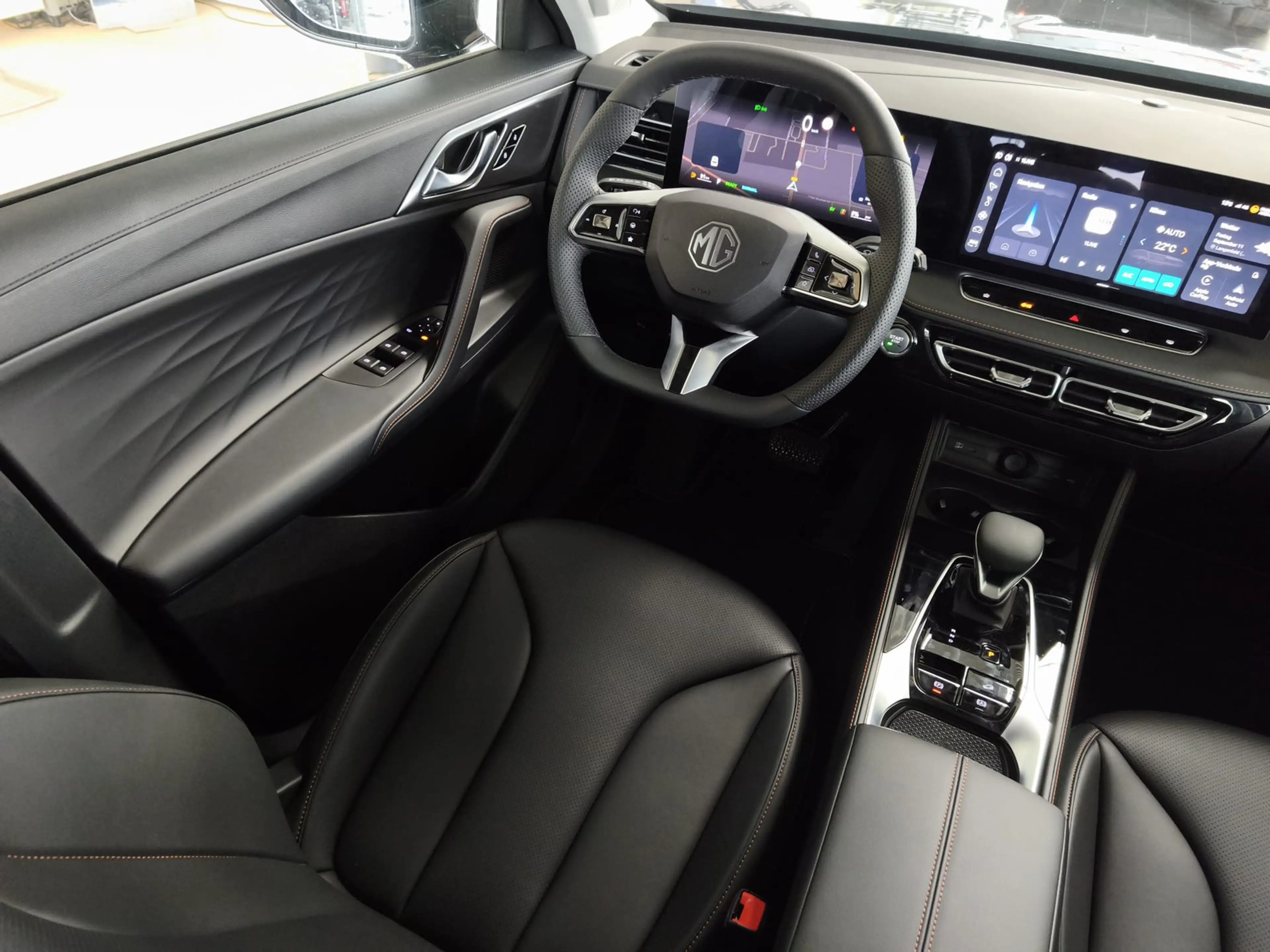MG HS 1.5 Hybrid+ GDI 125 kW Luxury Navi/LED/|360° — photo 9