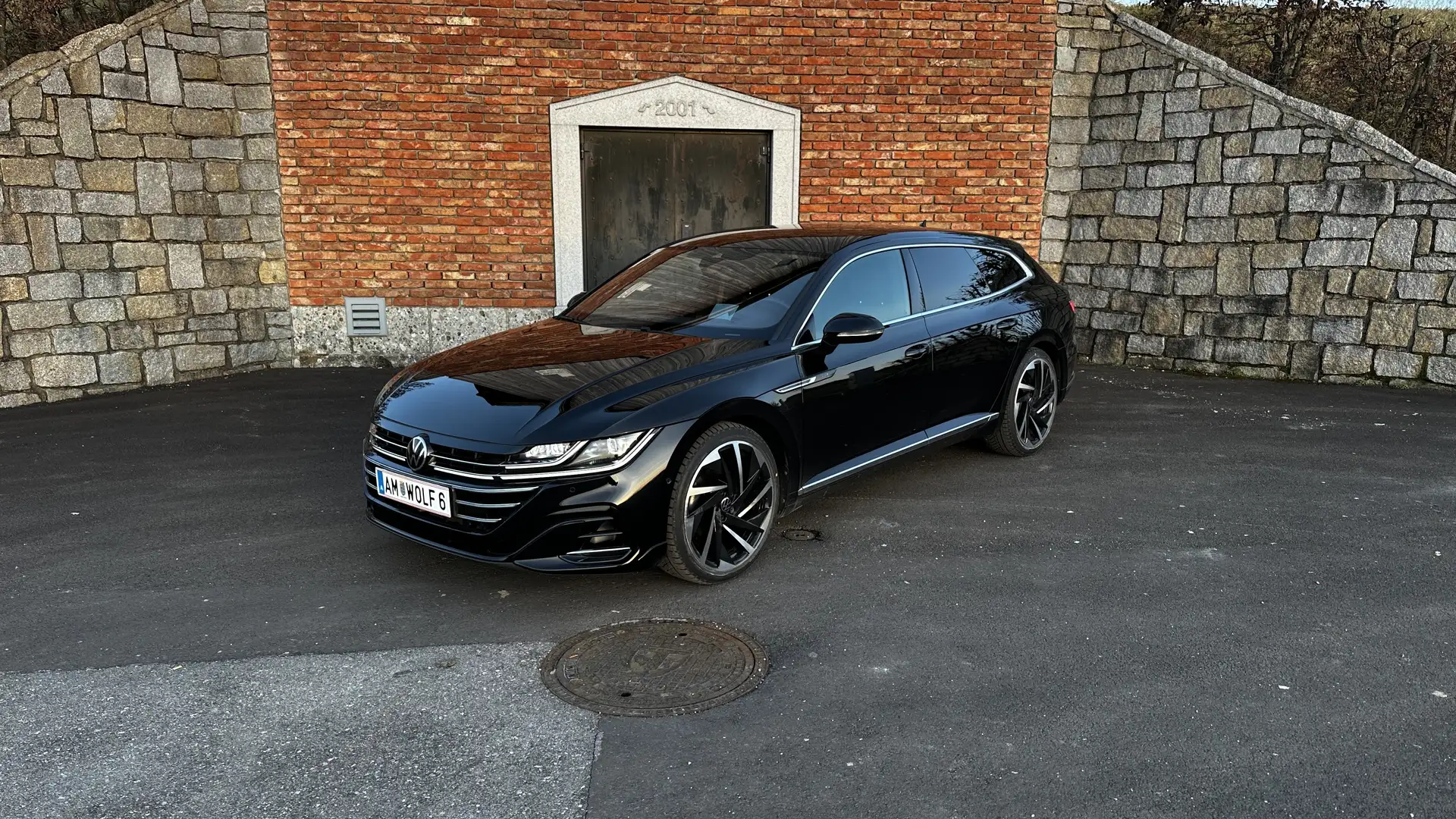 Volkswagen Arteon SB R-Line 2,0 TDI 4Motion DSG Schwarz - 1