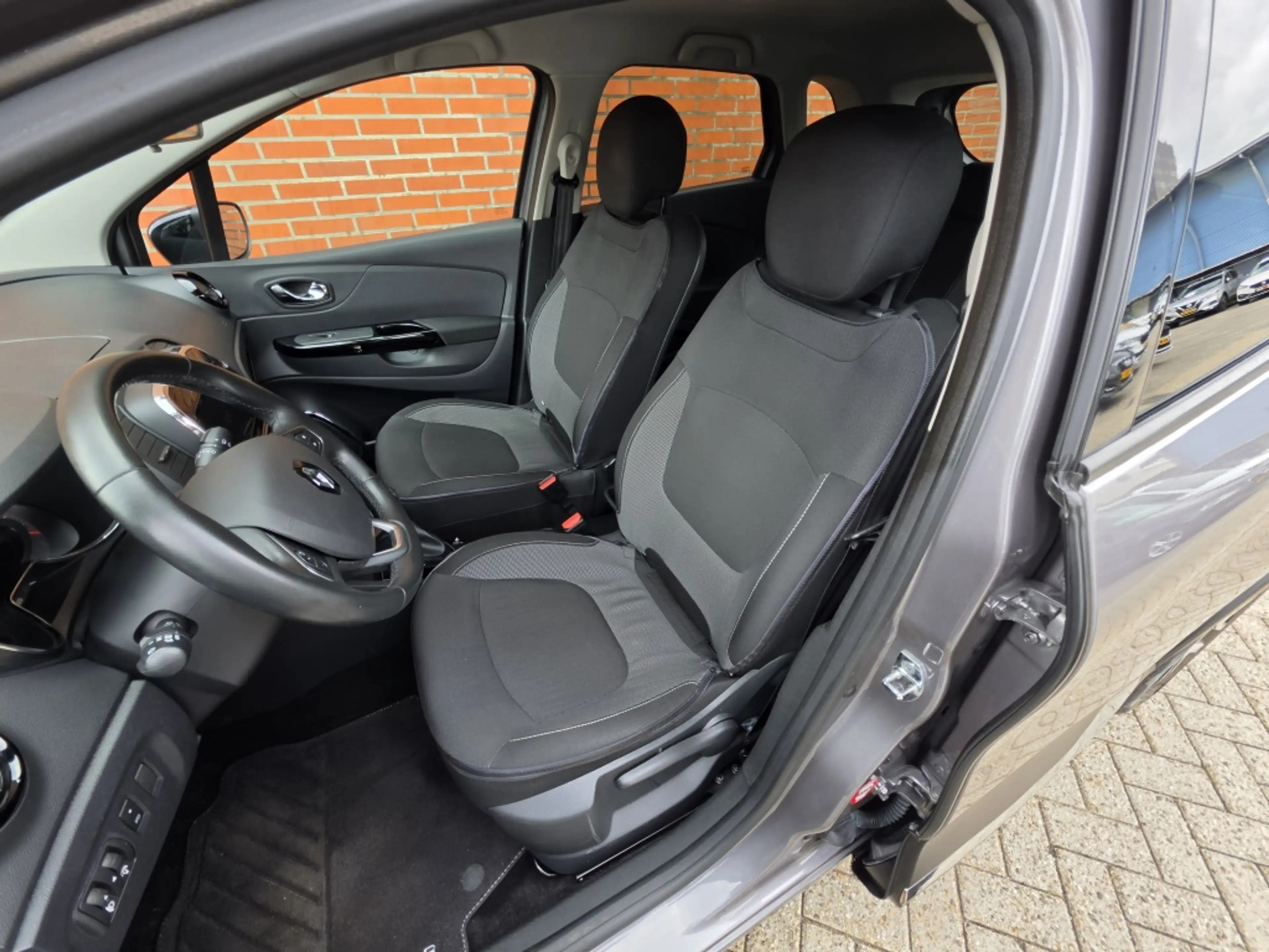 Renault Captur 1.2 TCe 120PK Dynamique Automaat Clima Camera Trek — photo 4