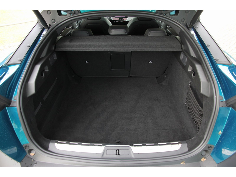 Peugeot 408 GT PT 130 EAT8 Pano Matrix Navi SHZ Carplay — photo 8