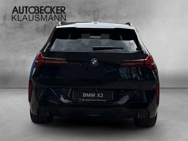 BMW X3 view 6