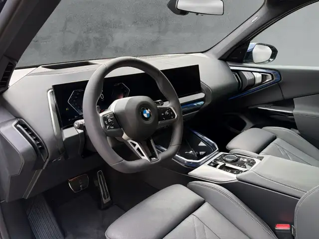 BMW X3 view 9
