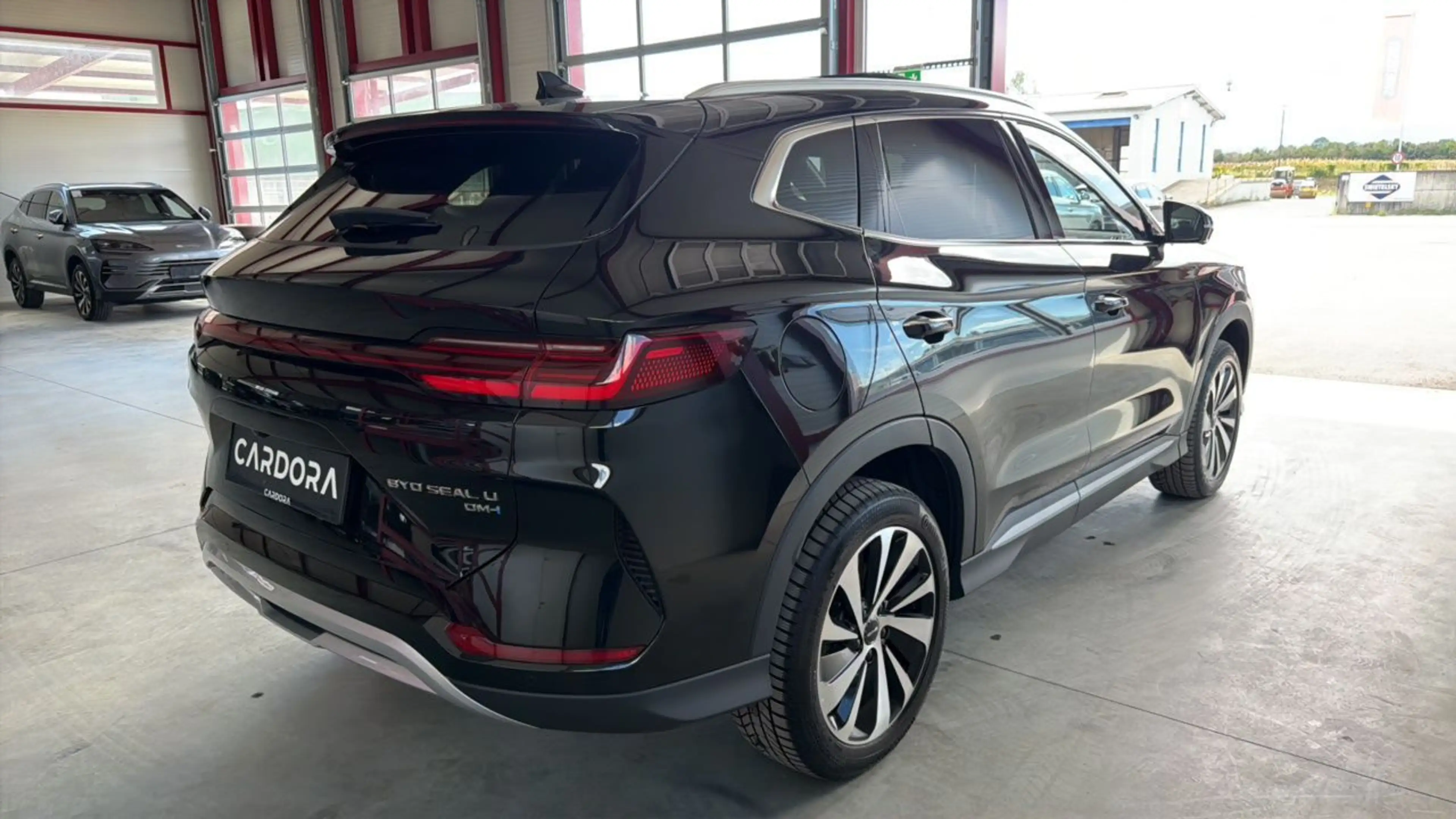 BYD Seal U DM-i Design AWD LED*LEDER*HEAD-UP*SKY*ASSIST*360 — photo 10