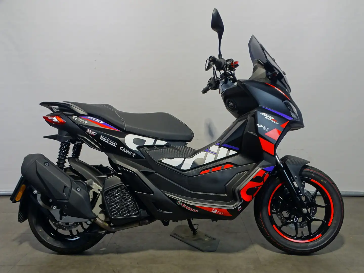 Aprilia SR GT 200 REPLICA Zwart - 1