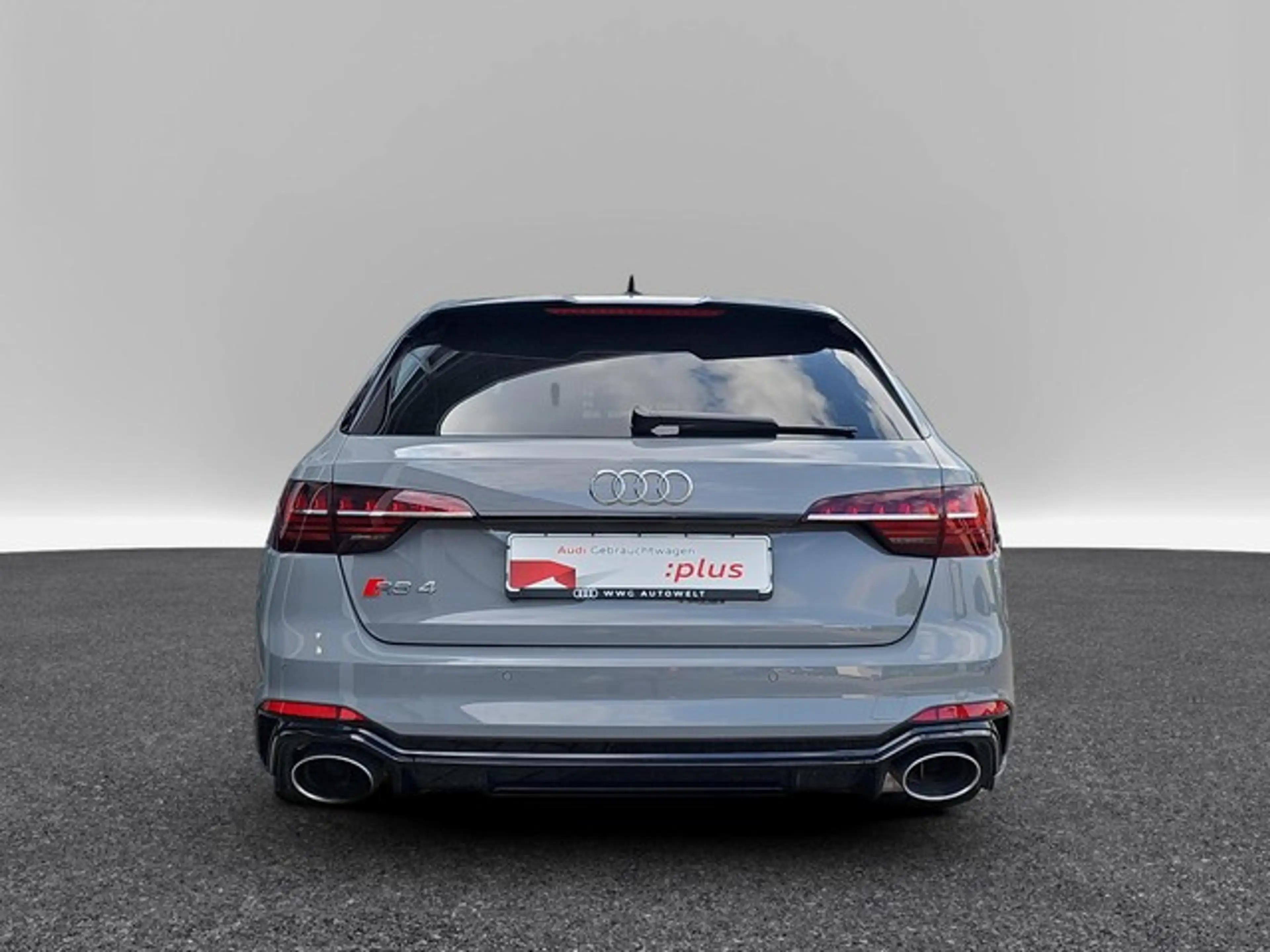 Audi RS4 RS 4 Avant 2.9 TFSI quattro Tiptronic Navi LED — photo 6