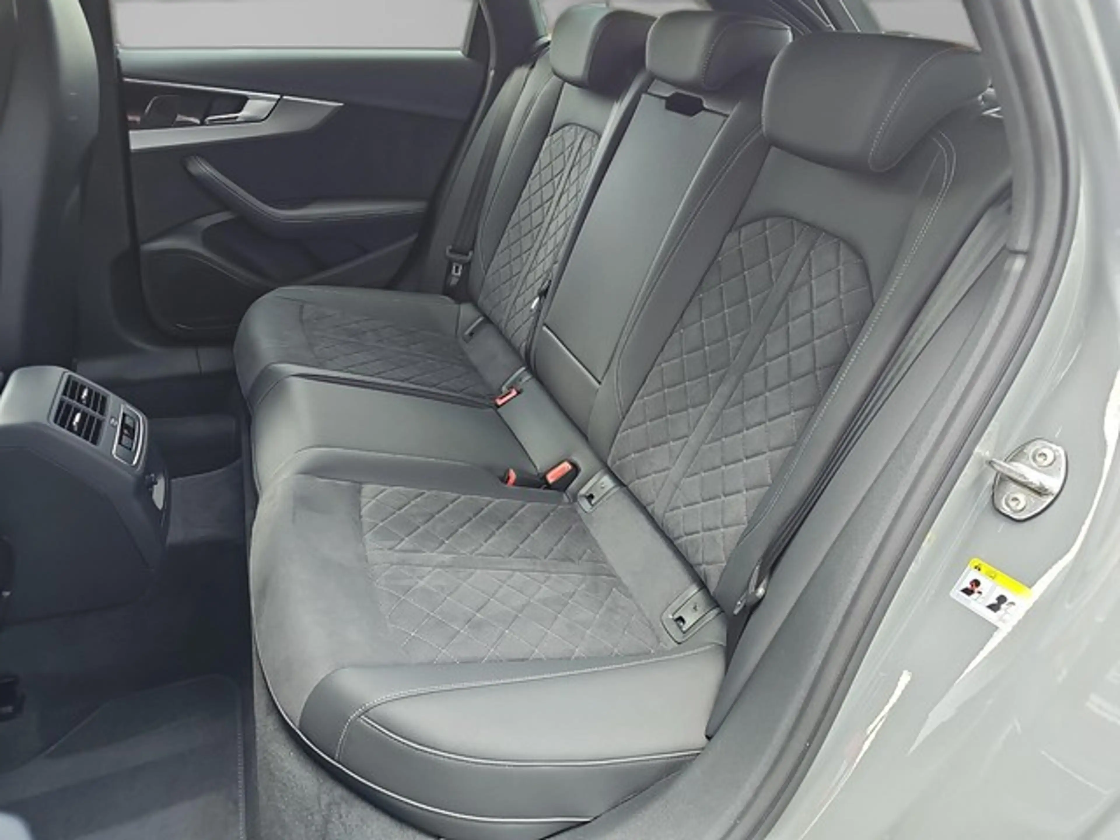 Audi RS4 RS 4 Avant 2.9 TFSI quattro Tiptronic Navi LED — photo 15