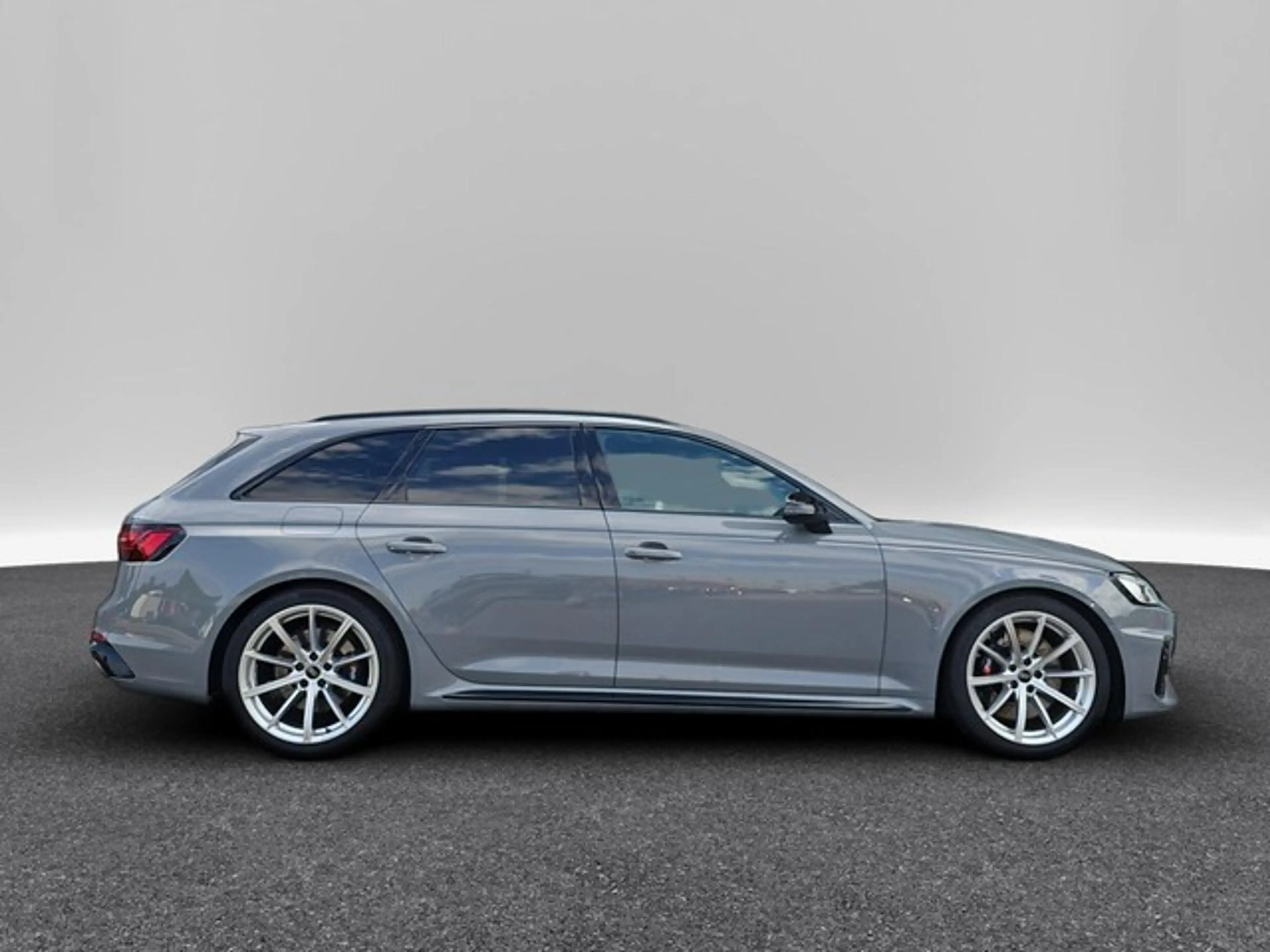 Audi RS4 RS 4 Avant 2.9 TFSI quattro Tiptronic Navi LED — photo 8