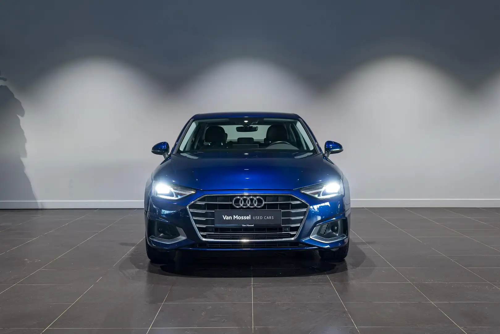 Audi A4 2.0 35 TFSi 110kW S tronic Advanced Gris - 2