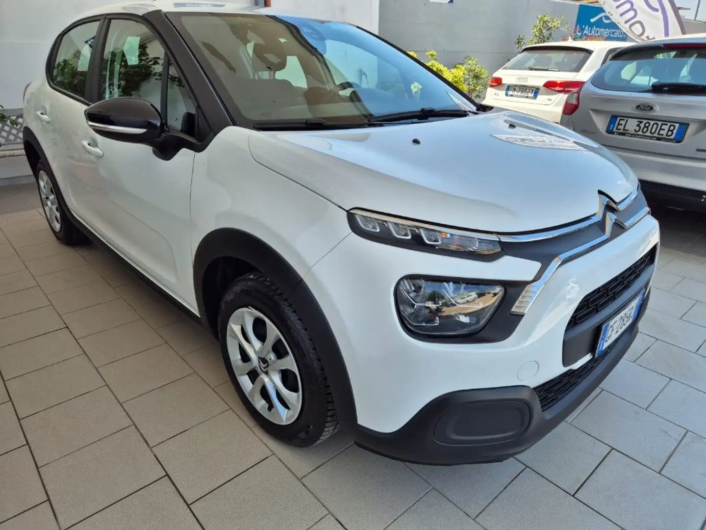 Citroen C3 BlueHDi 100 S&S Feel Bianco - 2