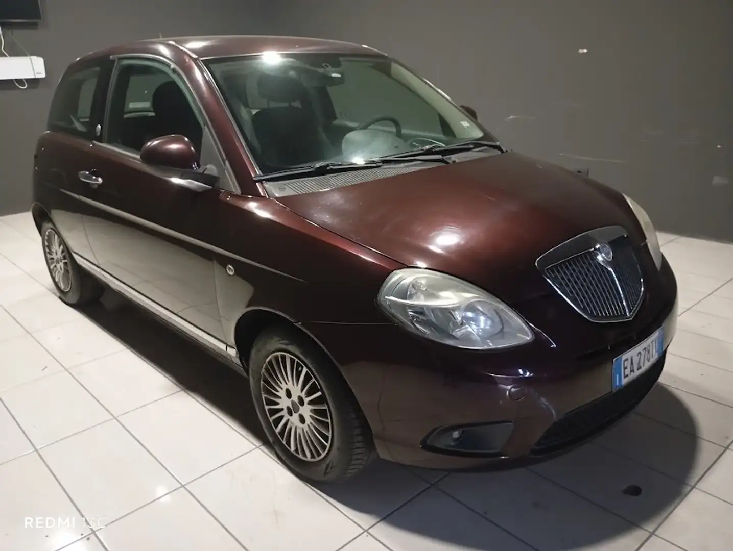 Lancia Ypsilon Ypsilon II 2007 1.4 8v E-Collection ecochic Gpl Violett - 1