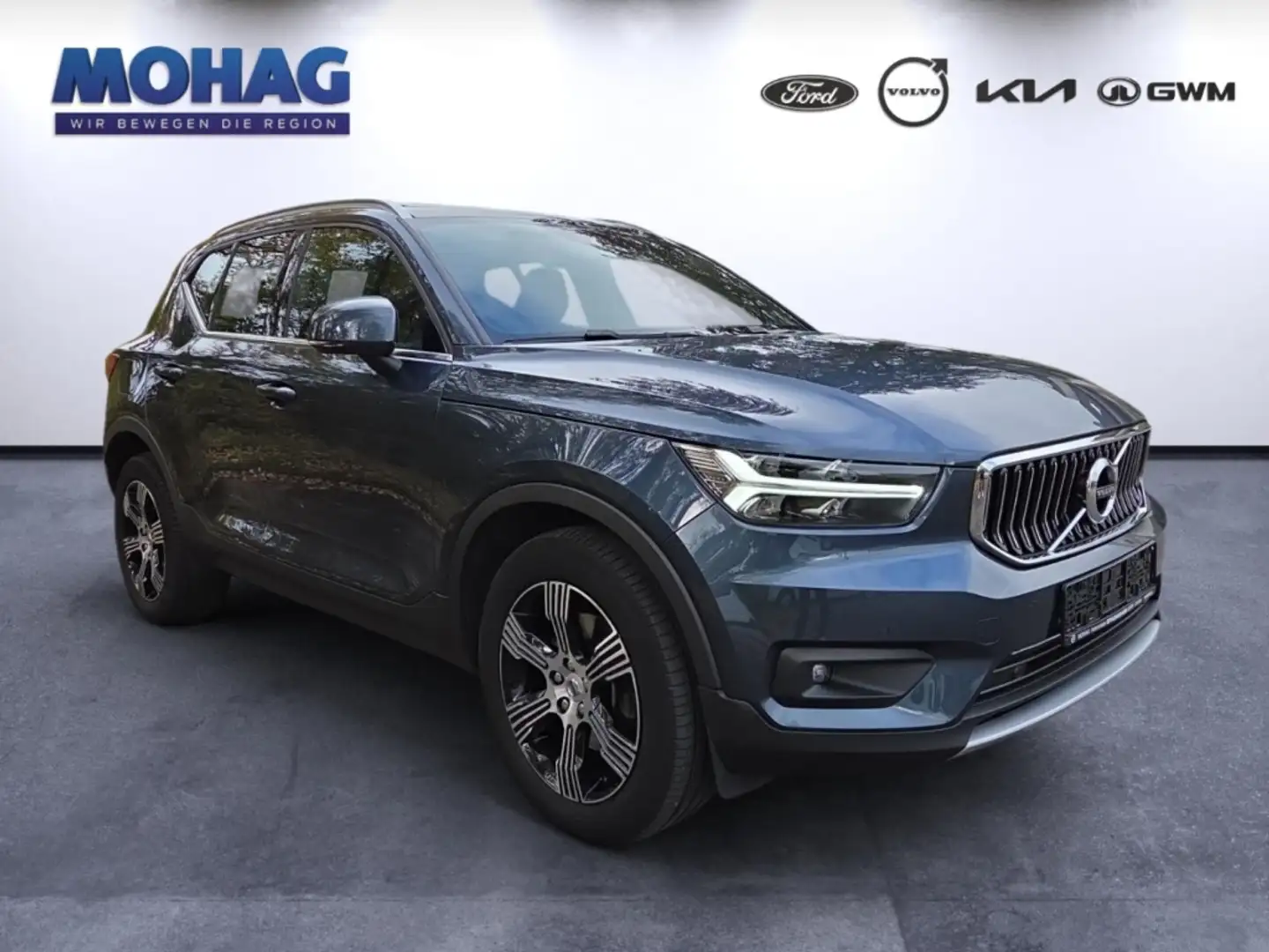 Volvo XC40 D4 AWD Inscription mit Panorama,Kamera,ACC,BliS,Na Bleu - 2